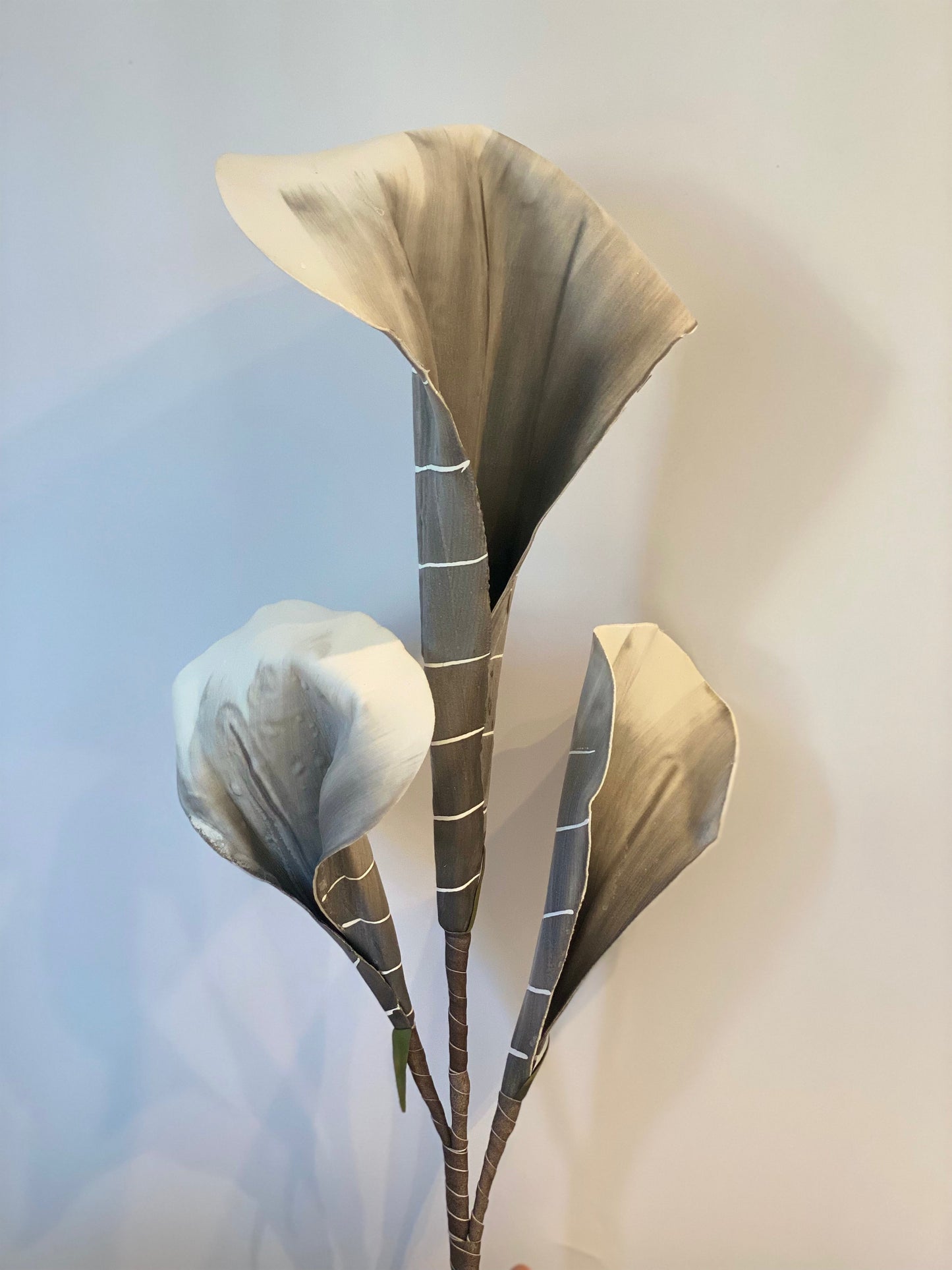 Madeleine Konstgjord Blomma Grå