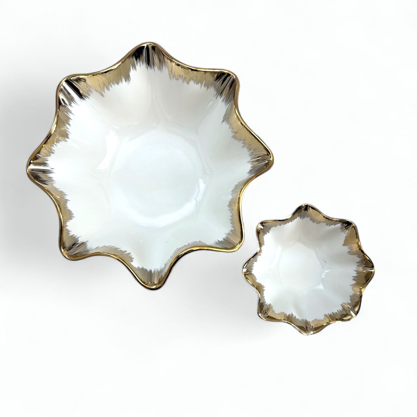 Emmy Skål – Vågig Guldkant 14 / 25 cm