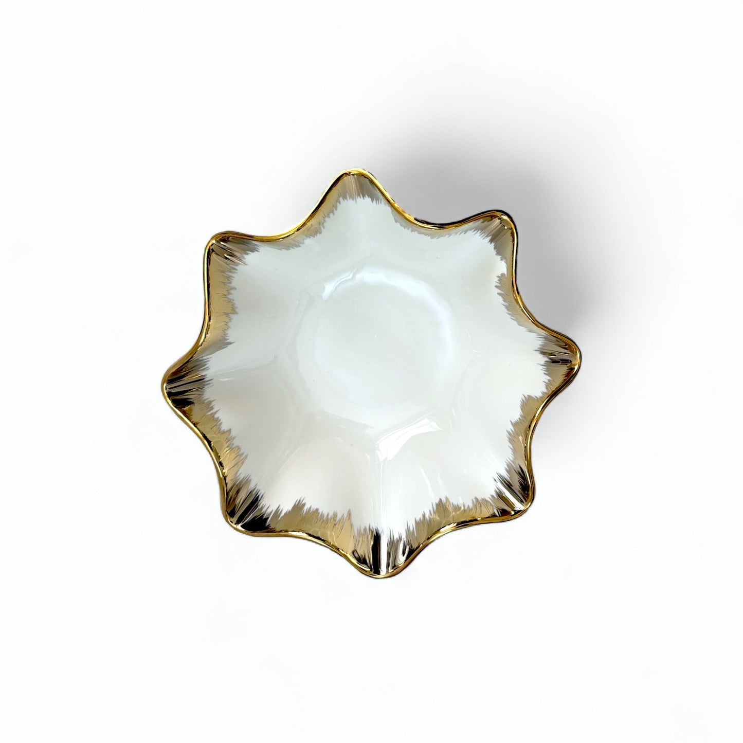Emmy Skål – Vågig Guldkant 14 / 25 cm