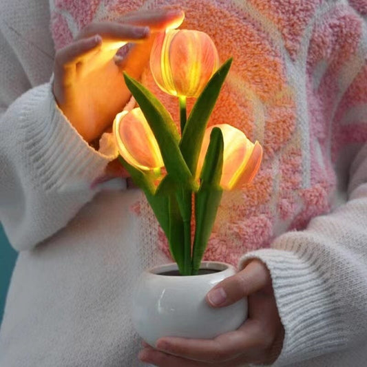 LED Tulpanlampa – Realistisk Blomsterbelysning för Mysig Atmosfär